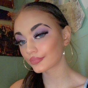 Meet your Posher, Veda